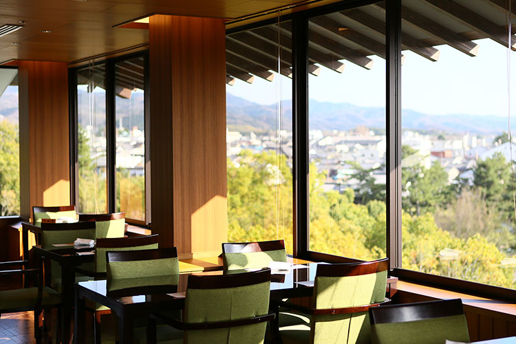 写真:日本料理「花菊」