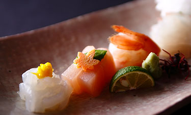 写真:日本料理「花菊」のお料理