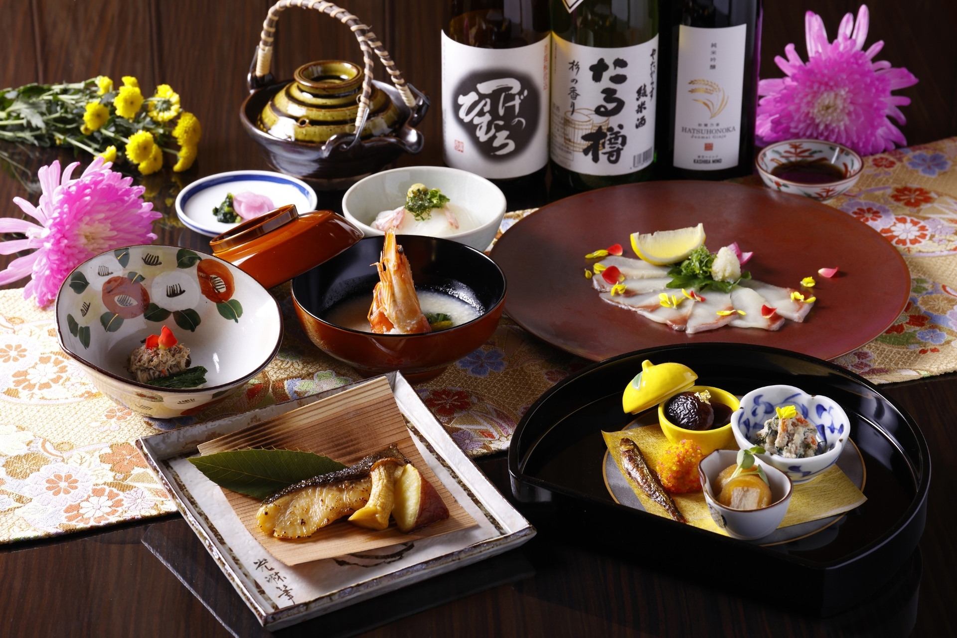 イメージ画像:奈良県酒造組合3蔵元の奈良酒を飲み比べ