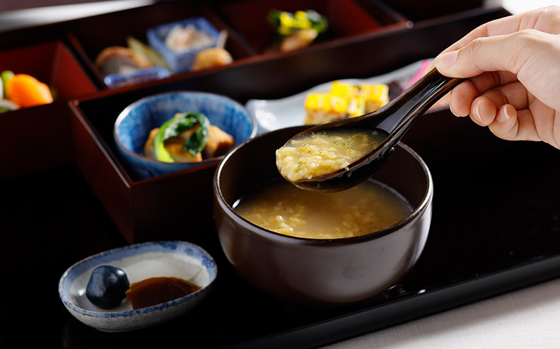 Photo: Traditional tea porridge