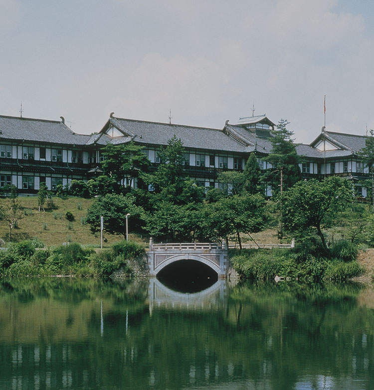 写真：奈良ホテル全景